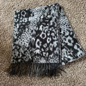 Lepord scarf